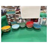 Pioneer Woman Dipping Bowls, Salt and Pepper