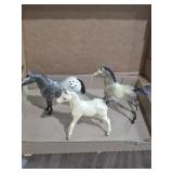 3 Plastic Horses unbranded