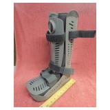 Large boot with air and velcro straps