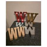 7 W