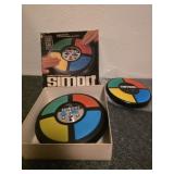 2 Simon Games 1 in box