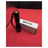 Elitetac USA adjustable Flashlight