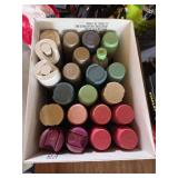 Spray paint assortment 22 cans