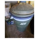 2 Rubbermaid Roughneck Garbage Cans