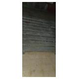 Section of 3 low-profile, heavy-duty metal