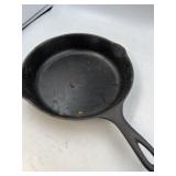 Wagner Ware Sidney -O- No. 8 cast iron skillet