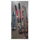 Tile cutter , level, bolt cutte4 ,poppers and