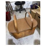 21x13x10 wicker woven basket with handles and