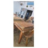 Soild wooden dinning table with 4 matching chairs