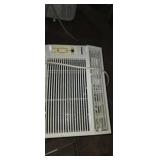 Magavox ac window unit (cord need spiced back