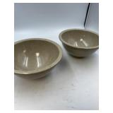 2 Texas Ware #118 beige confetti splatter mixing