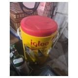 Igloo drink dispenser