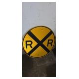 Railroad crossing sign round 30in