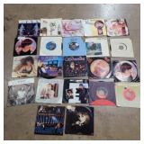 (22) 45 records Madonna, pat benatar, quiet roit,
