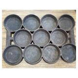 Cast iron 11 cup gem pan