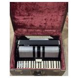 Gonoro piano accordion, in plush-lined hardshell
