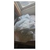 Twin bed spread