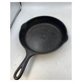 Number 8 Wagner Ware Sidney O Cast Iron Skillet