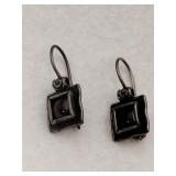 silver dangle earrings marked 925 .135oz