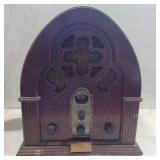 Thomas modern old style radio