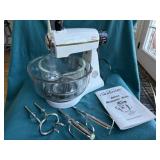Sunbeam Deluxe Mixmaster Mixer in Origial box