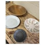 Wooden salad bowl, snack bowl, pot pie enamelware