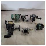 5 fishing reels southbend spin cast 88, zebco