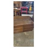 Blanket/toy chest bench 35x15x18in