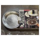 Metro 3-Piece Springform Bake Pan Set, vintage in