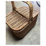 Picnic basket