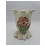 Royal Copley 3-D pink rose with green leaves