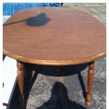 Large Dining Room Table w/ 2 Leafs