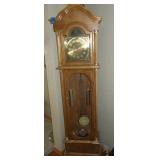 Grandfather Clock - Battery Operated
