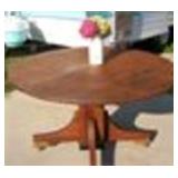 Antique Walnut? Round Pedestal Table