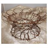 Vtg Wire Egg Basket- Collapsible