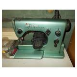 Vtg Viking Huscavarna Sewing Machine