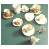 Vtg Porcelaine Tea Cups & Souvenir Glasses