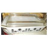 Vtg 2 QT Black Rooster Pyrex Casserole w/ Lid