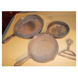 3 Cast Iron Nesting Skillets+