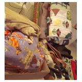 Quilts, Fleece Blankets, Tote Bags& Pouches