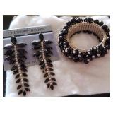 Blk Rhinestone Earrings & beaded bracelet