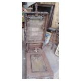 antique Howe