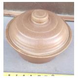 Vtg Monmouth Oven Stoneware w/ Lid