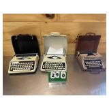 3 Type Writters