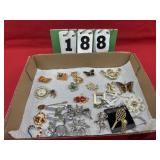 Costume Jewelry lot 18
