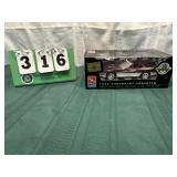 ERTL  95 Corvette CIB