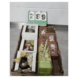 Assorted Holiday Decor