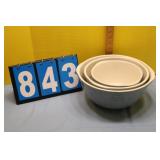 3 Nesting Mixing Bowls