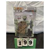 2001 DRAGON MODELS GERMAN ELITE OFFICER CAMOUFLAGE