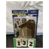 NIB 2002 Soldiers of the World Mil Gear US Army 2n